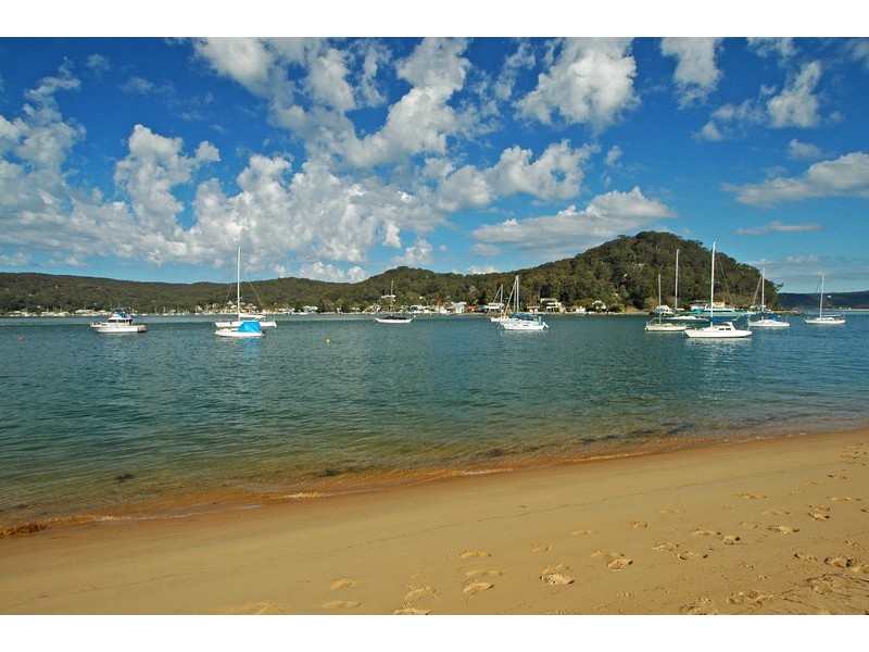 352 Booker Bay Road, Booker Bay NSW 2257