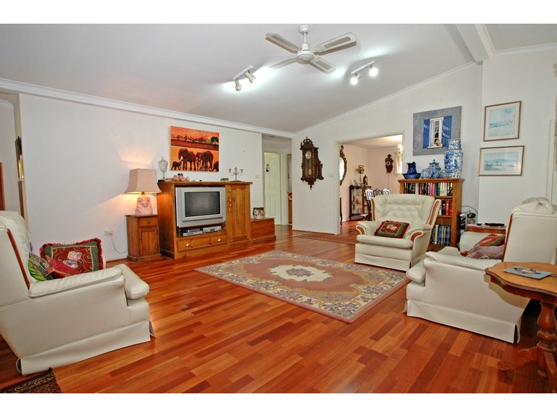 136 Greenhaven Drive, Umina Beach NSW 2257