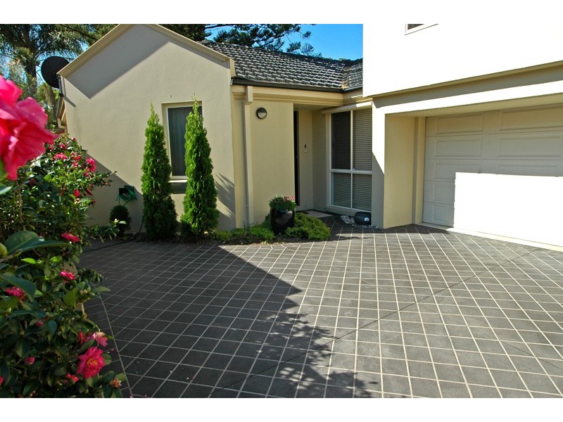 4/25 Warrigal Street, Blackwall NSW 2256