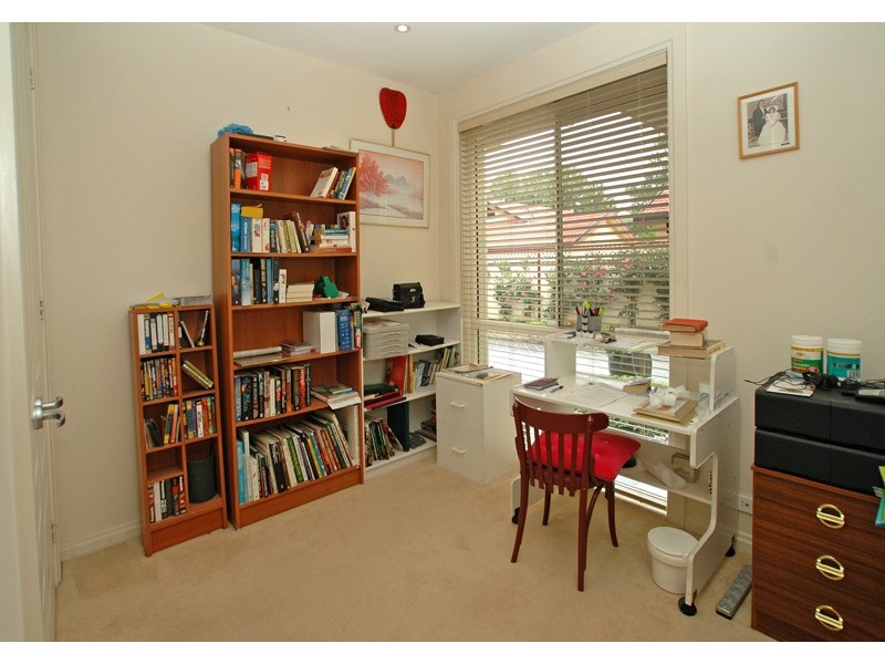 4/25 Warrigal Street, Blackwall NSW 2256