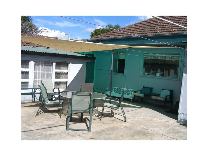 26 Picnic Parade, Ettalong Beach NSW 2257
