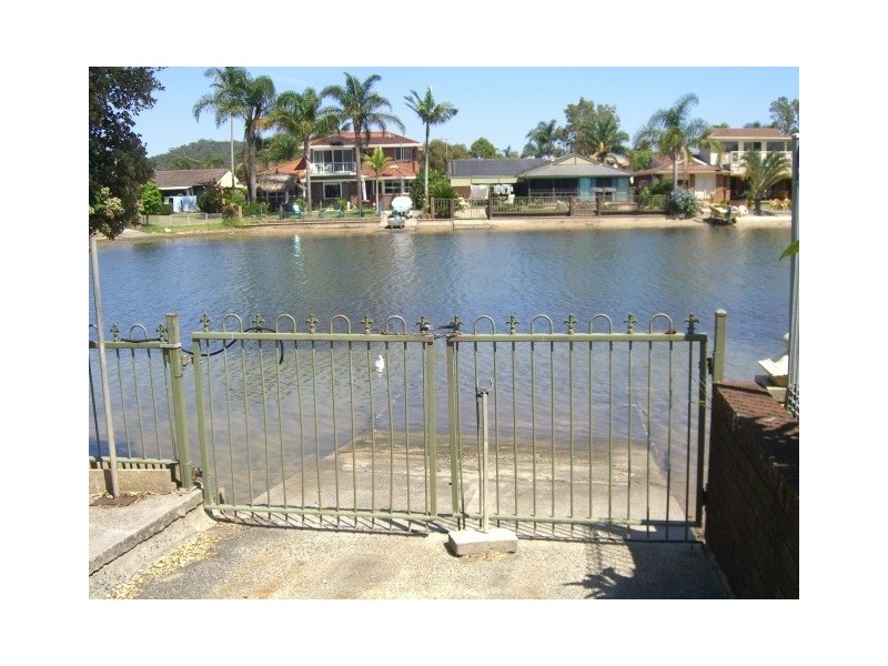 5 Long Arm Parade, St Huberts Island NSW 2257