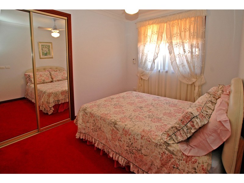 8 Macquarie Place, Umina Beach NSW 2257