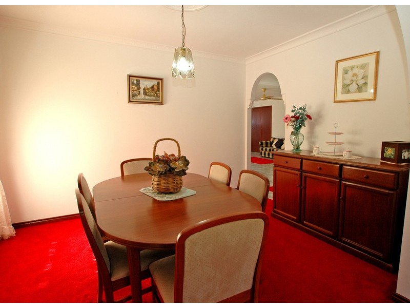 8 Macquarie Place, Umina Beach NSW 2257