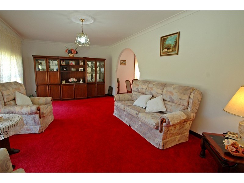 8 Macquarie Place, Umina Beach NSW 2257