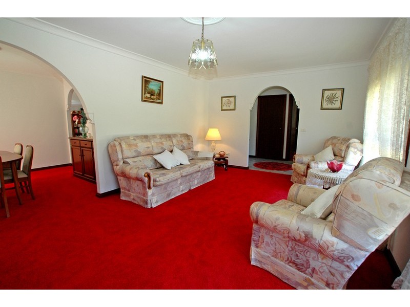 8 Macquarie Place, Umina Beach NSW 2257