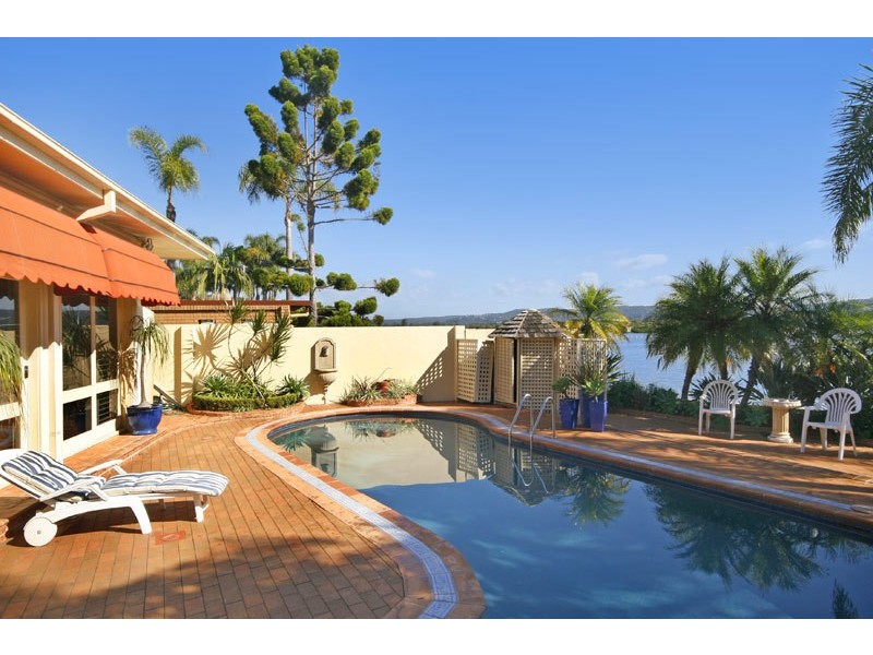 23 Beachfront Parade, St Huberts Island NSW 2257
