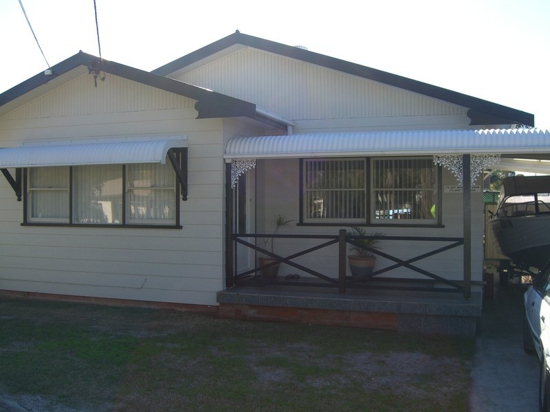 28 Dorothy Avenue, Woy Woy NSW 2256