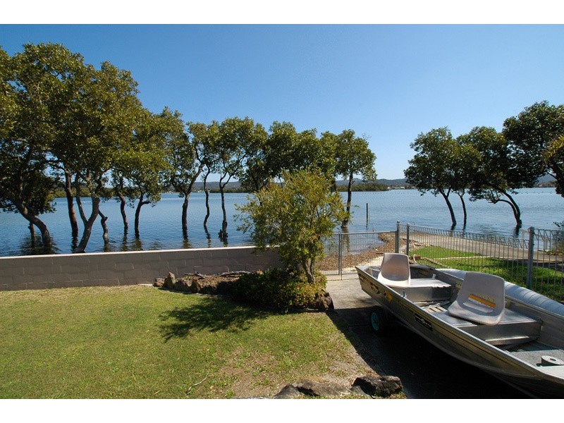 33 Beachfront Parade, St Huberts Island NSW 2257