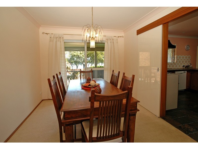 33 Beachfront Parade, St Huberts Island NSW 2257