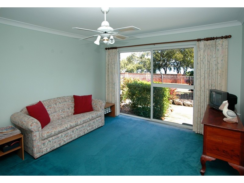 33 Beachfront Parade, St Huberts Island NSW 2257