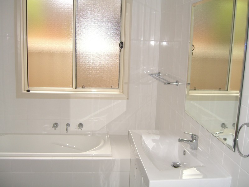 1&2/4 Donald Avenue, Umina Beach NSW 2257