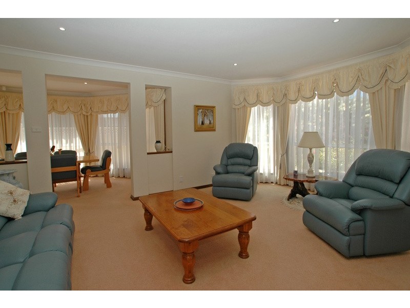 16 Salacia Close, St Huberts Island NSW 2257