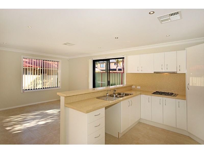 2/189 Blackwall Road, Woy Woy NSW 2256