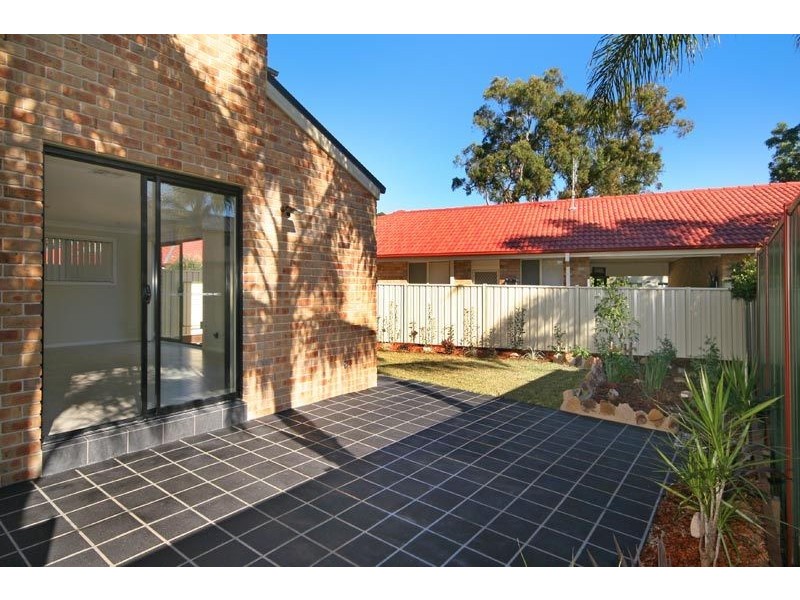 2/189 Blackwall Road, Woy Woy NSW 2256