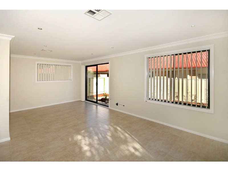 2/189 Blackwall Road, Woy Woy NSW 2256