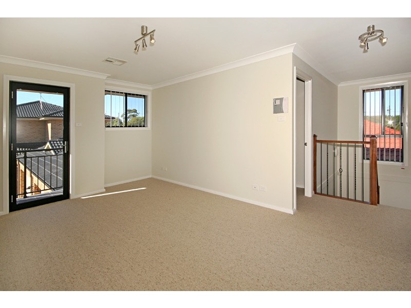 2/189 Blackwall Road, Woy Woy NSW 2256
