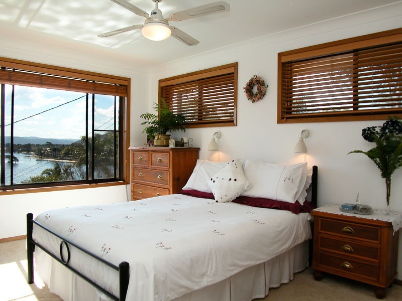 15 Tulani Avenue, Daleys Point NSW 2257