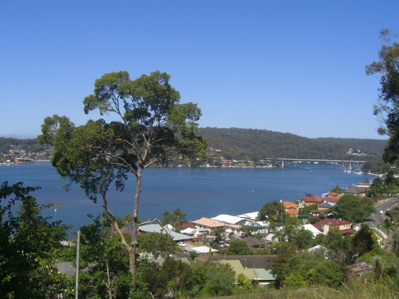 33 Bayview Crescent, Blackwall NSW 2256