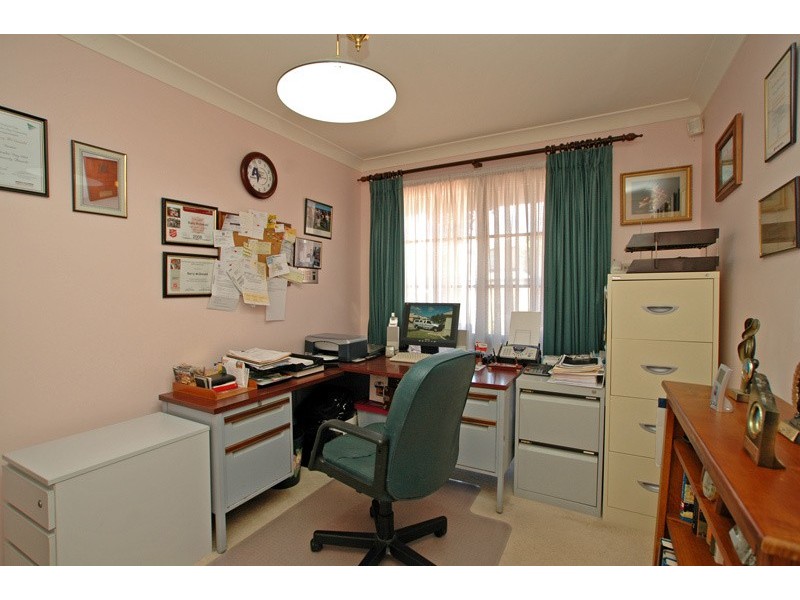 27 Helmsman Boulevard, St Huberts Island NSW 2257