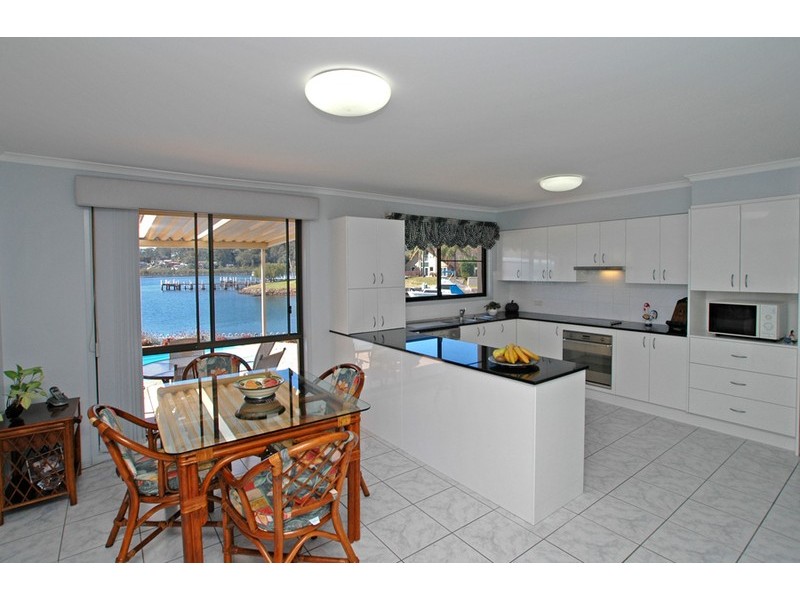 14 Skiff Place, St Huberts Island NSW 2257