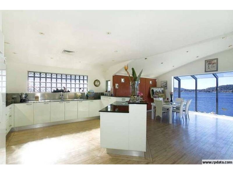 376 Orange Grove Road, Blackwall NSW 2256