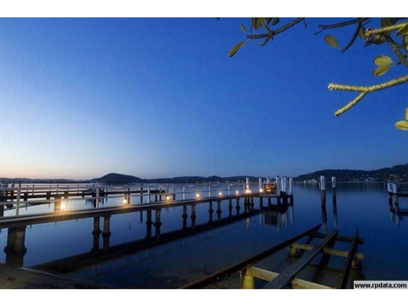 376 Orange Grove Road, Blackwall NSW 2256