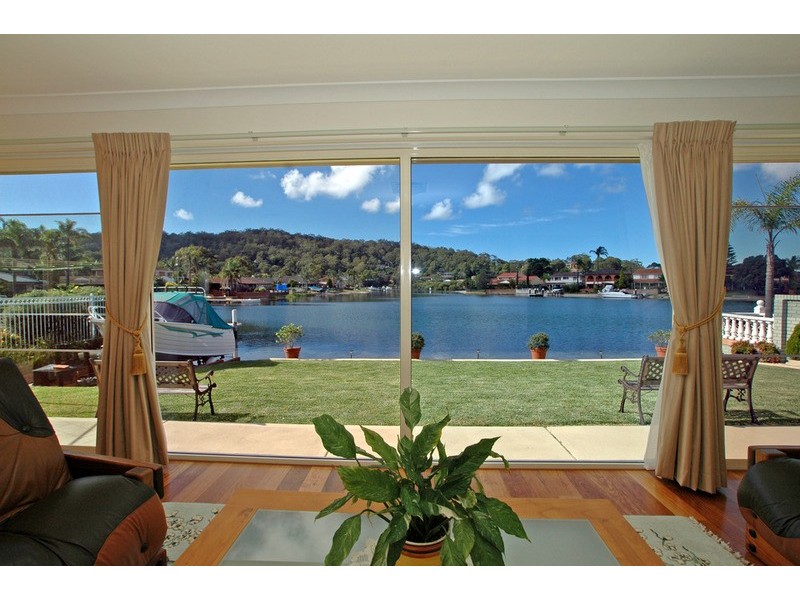 10 Mainsail Avenue, St Huberts Island NSW 2257