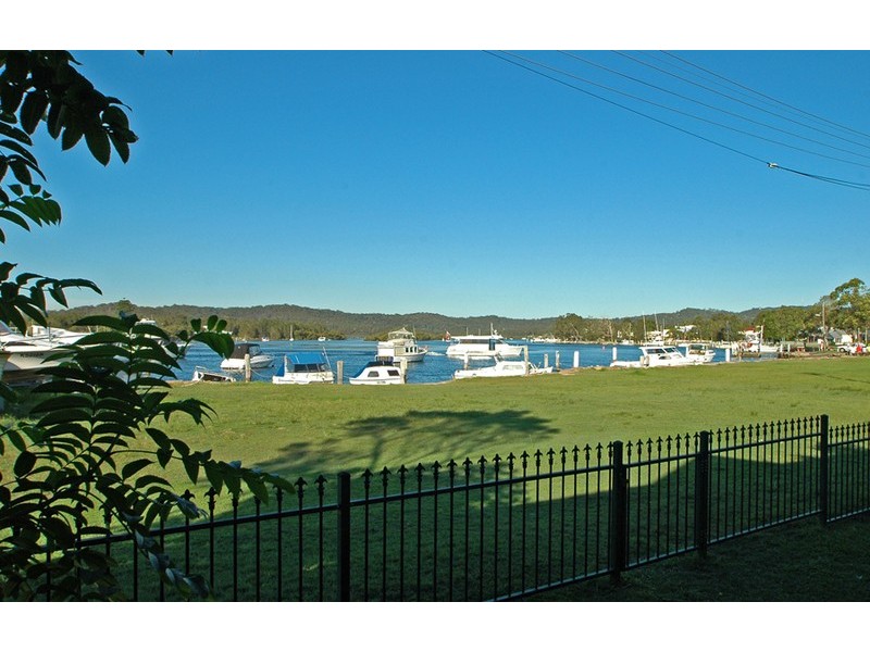 12 Sorrento Road, Empire Bay NSW 2257