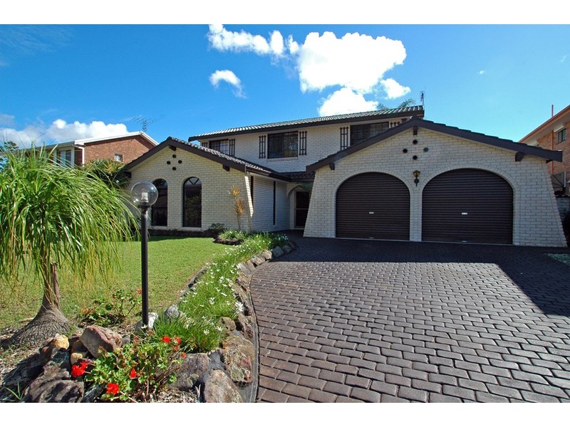 16 Cuttlefish Parade, St Huberts Island NSW 2257