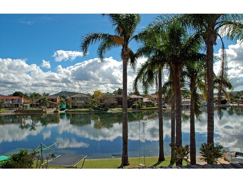 16 Cuttlefish Parade, St Huberts Island NSW 2257