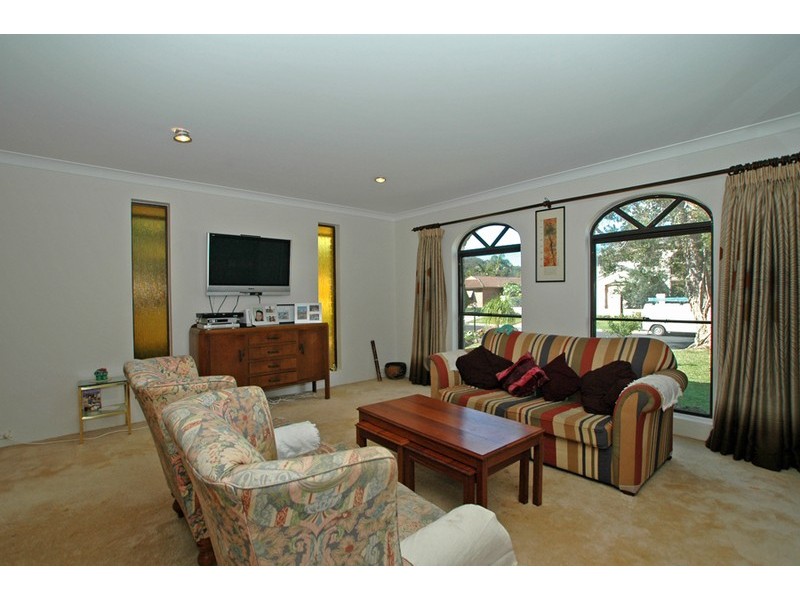 16 Cuttlefish Parade, St Huberts Island NSW 2257