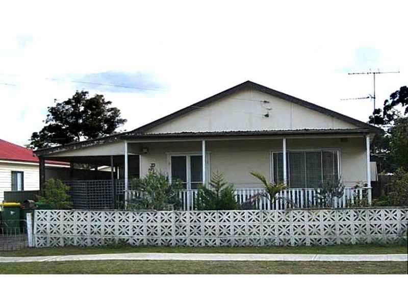 33 Barrenjoey Road, Ettalong Beach NSW 2257