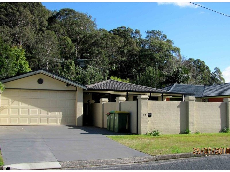 37 Carpenter Street, Umina Beach NSW 2257