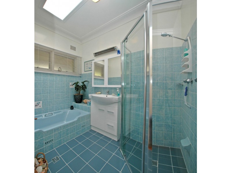 1 Uralla Lane, Blackwall NSW 2256