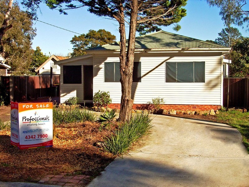 17 Memorial Avenue, Blackwall NSW 2256