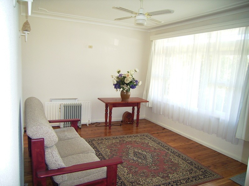11 Melbourne Avenue, Umina Beach NSW 2257