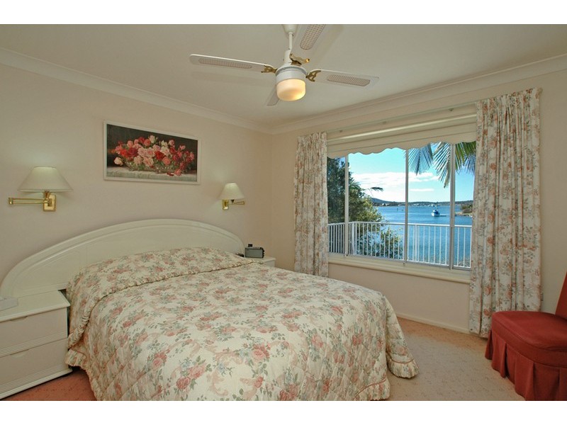 7 Mooring Place, St Huberts Island NSW 2257