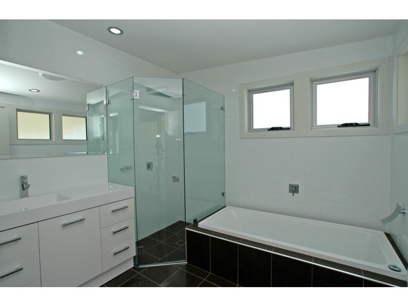 162 North Burge Road, Woy Woy NSW 2256