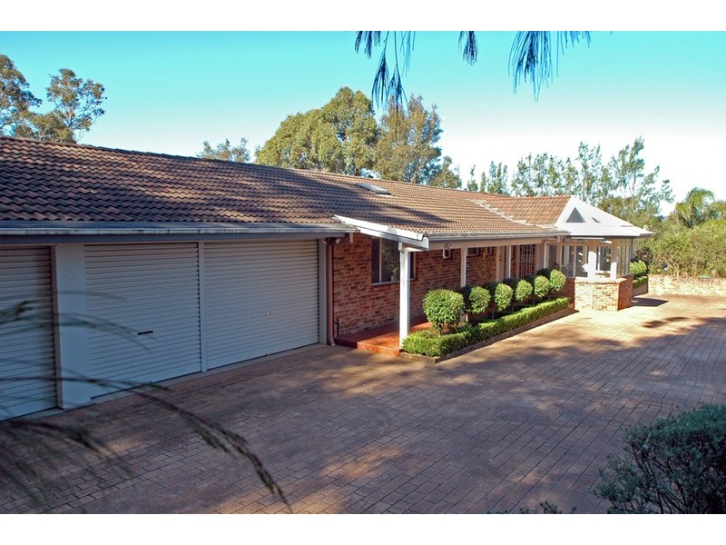 8 Kingsview Drive, Umina Beach NSW 2257