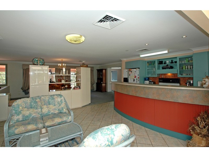 8 Kingsview Drive, Umina Beach NSW 2257