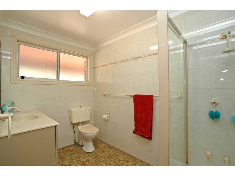 8 Kingsview Drive, Umina Beach NSW 2257