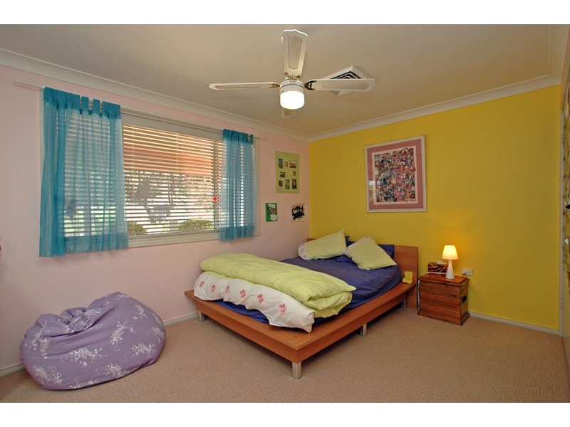 8 Kingsview Drive, Umina Beach NSW 2257