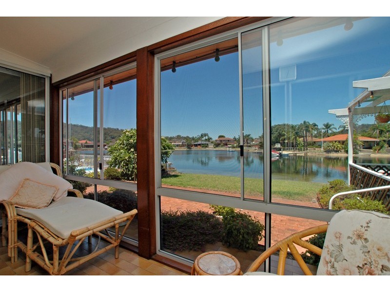 68 Helmsman Boulevard, St Huberts Island NSW 2257