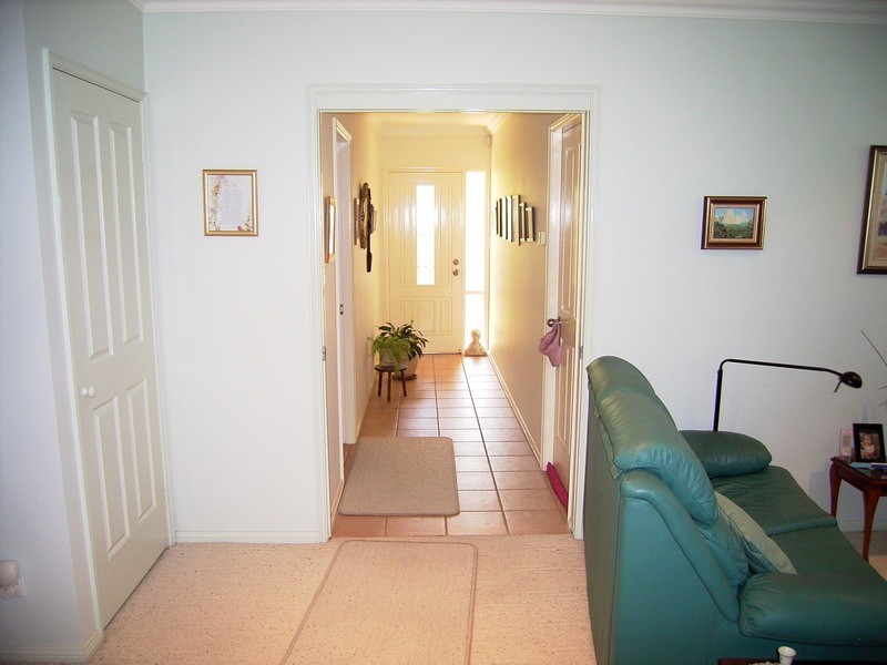 39 Picnic Parade, Ettalong Beach NSW 2257