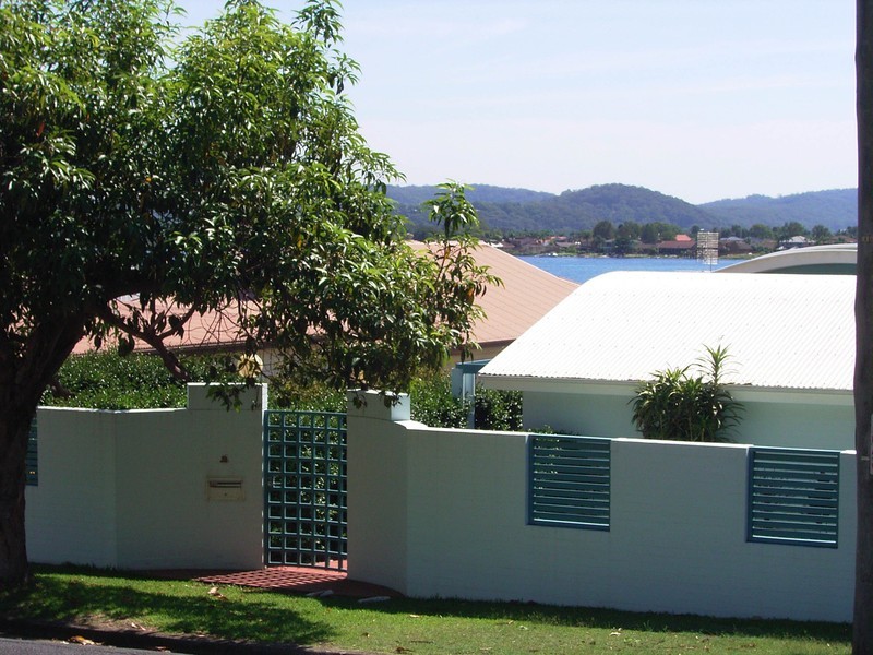 5 Cedar Crescent, Blackwall NSW 2256