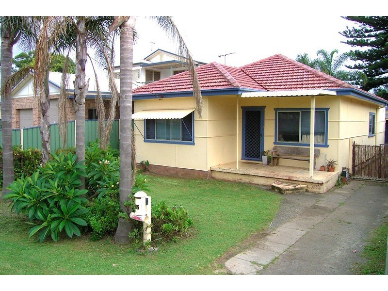 17 Hector Street, Umina Beach NSW 2257