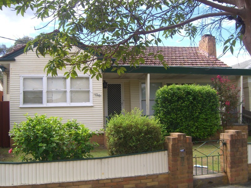 194 Memorial Avenue, Ettalong Beach NSW 2257