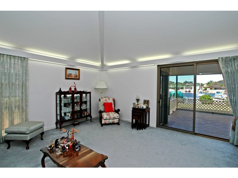4 Mooring Place, St Huberts Island NSW 2257