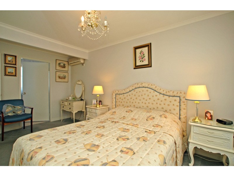 4 Mooring Place, St Huberts Island NSW 2257